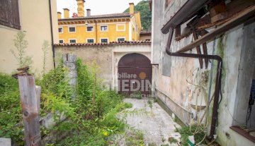 Schiera centrale - Vittorio Veneto SERRAVALLE CENTRO STORICO